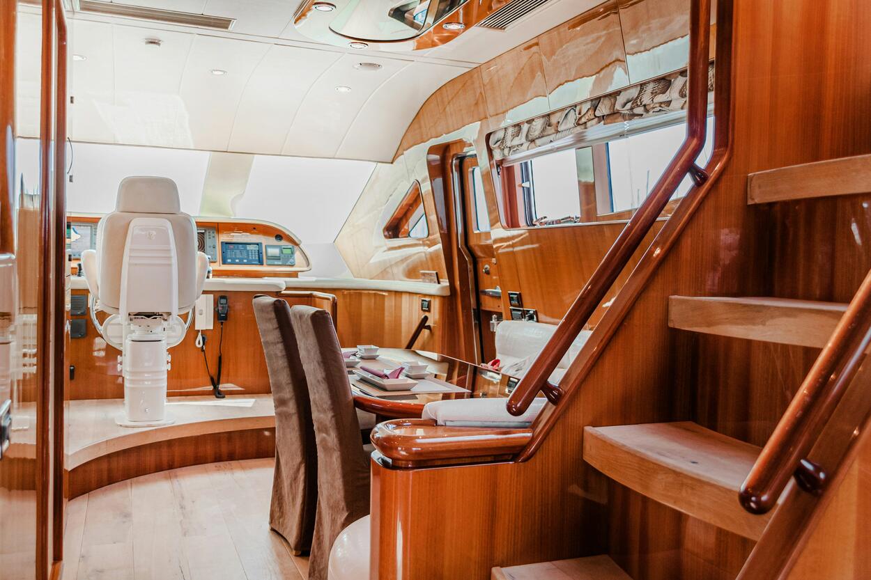 yacht_interior